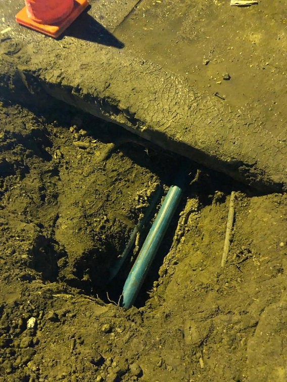 feee2d_465b7ce7ef8e49c3aaf61fa08f91565e_mv2