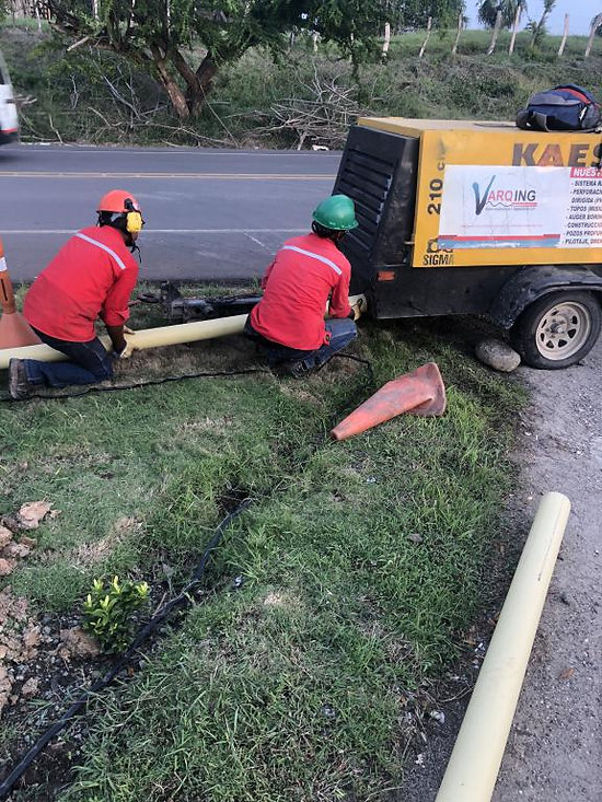 feee2d_5faab3f87c7848c487d717d70f1c6e80_mv2