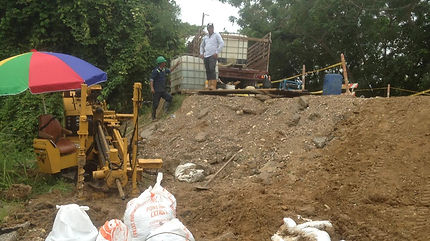 feee2d_66a0fdf96b1242daa8a6b168e9ffd5ff_mv2