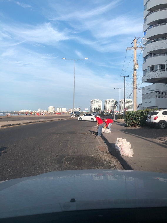 feee2d_803b290ddedf492fb5ba482b5ef5d633_mv2