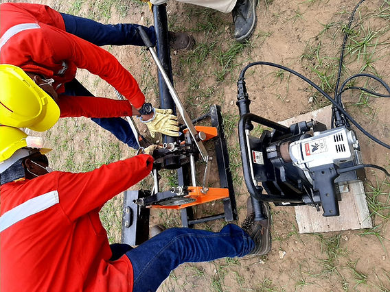 feee2d_9daaec7466cc42baafa324a35ff4f931_mv2