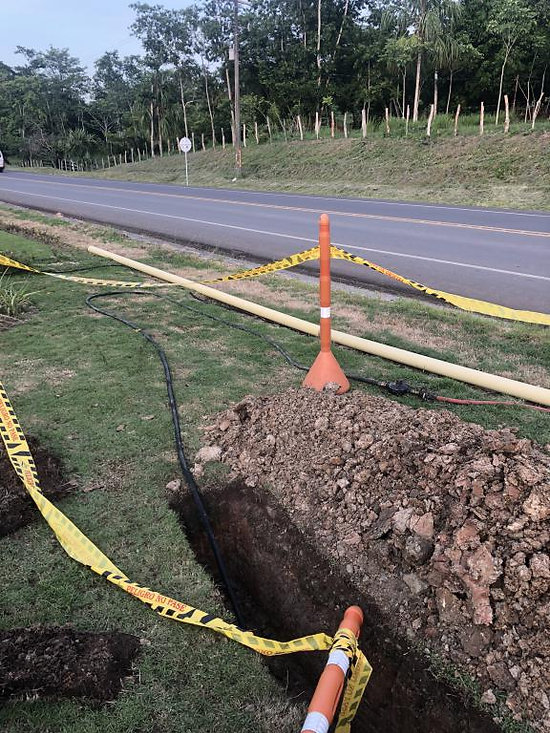 feee2d_f8e72bce041341fda351293c17462fdf_mv2